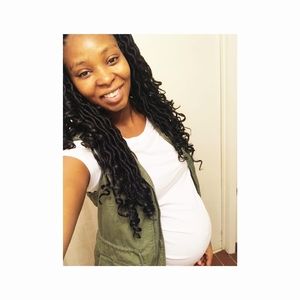 Meet your Posher, Monique